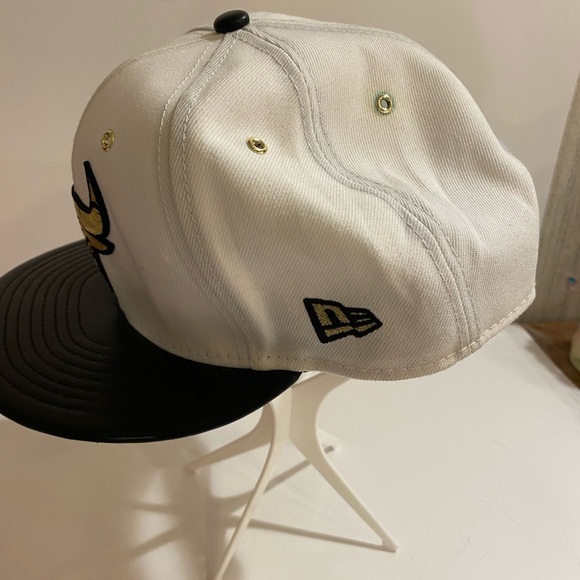 New Era Chicago Bulls Snap Back Hat (CN) - Picture 6 of 12